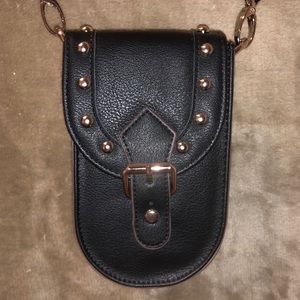 Crossbody Cell Phone Carrier